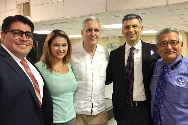 Rep. Doggett with constituents 