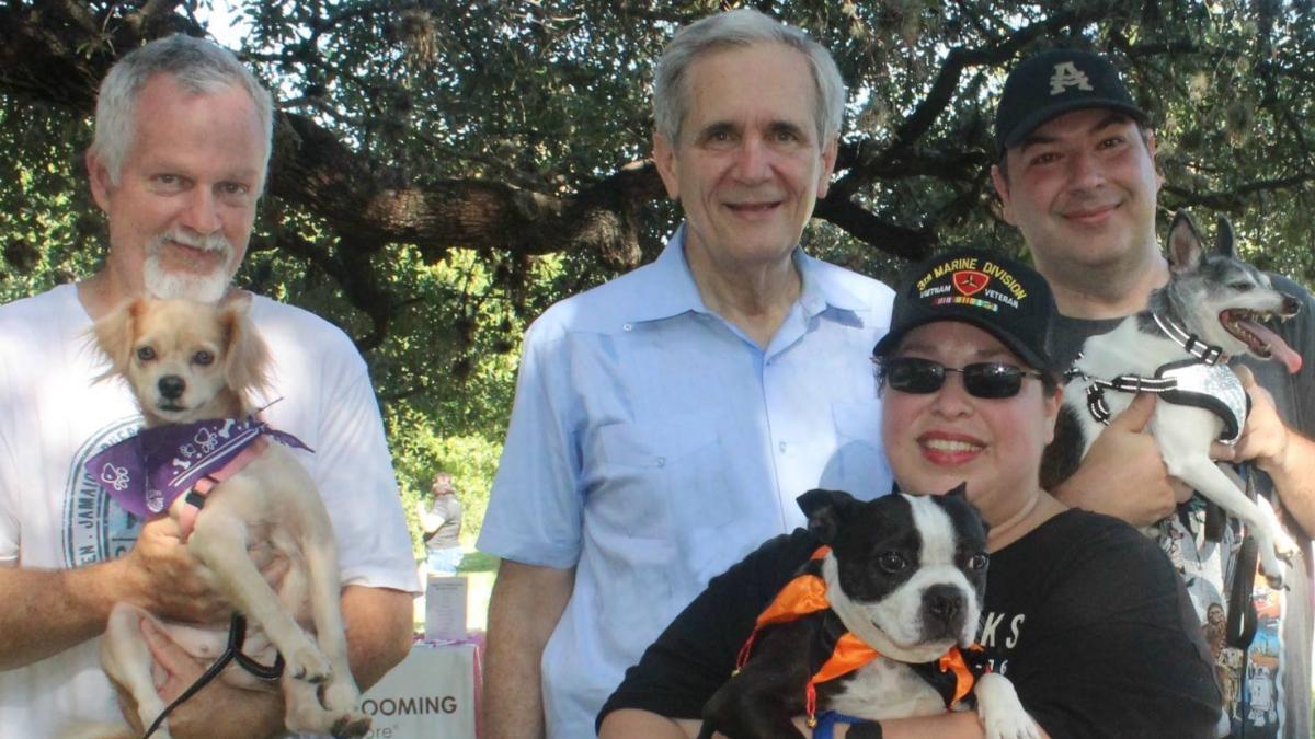 Congressman Lloyd Doggett at the American Cancer Society San Antonio's Bark for Life Event