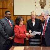 Rep. Doggett at Travis Court House