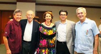 Rep. Doggett with constituents